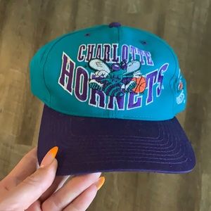 Vintage hornets hat